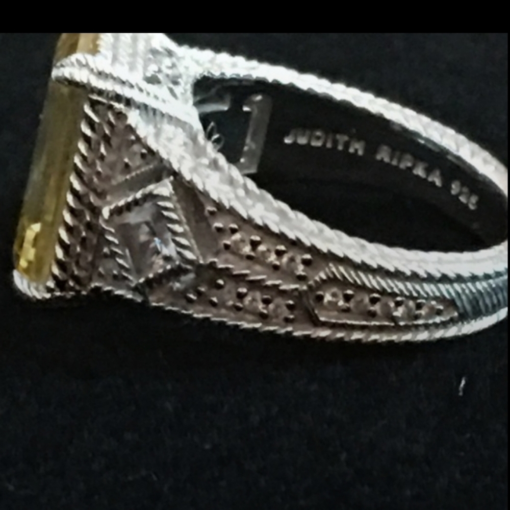 Judith Ripka Canary Yellow Ring - Picture 3 of 4